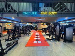 Modun triển khai phần mềm gym Modun, Máy checkin Face Id, cổng tripod 3 chấu kiểm soát ra vào, và app hội viên, cho chi nhánh 5 United Gym Fitness tại Đà Nẵng.