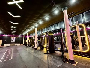 HLV FITNESS phòng tập Đồng Nai, vừa chính thức triển khai phần mềm gym ModunGym kết hợp máy chấm công Face ID, và cửa khóa từ kiểm soát ra vào và app hội viên