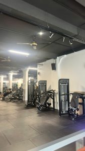 DRAGON PRIME GYM Thủ Đức ứng dụng phần mềm gym Modun kết hợp Face ID và cổng flap kiểm soát ra vào giúp quản lý hội viên và vận hành phòng tập hiệu quả hơn.