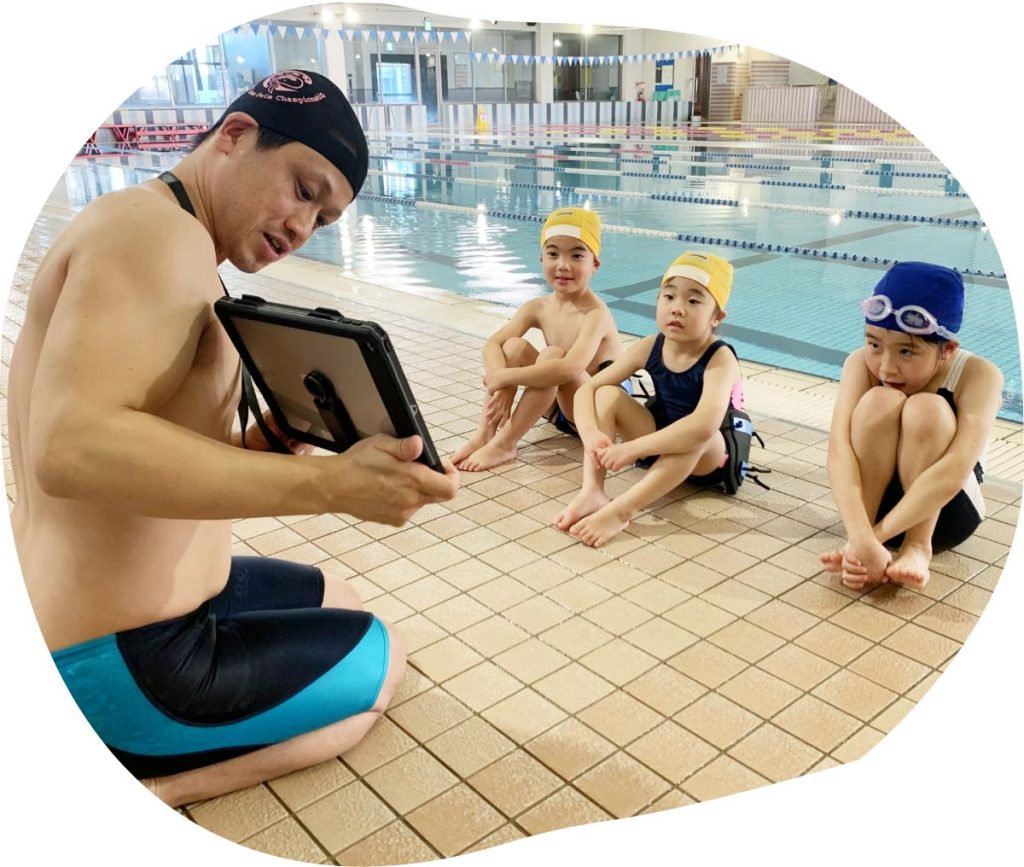 Tìm hiểu cách Hali Pool triển khai phần mềm quản lý hồ bơi với vé QR Code, app hội viên miễn phí, quản lý vé tháng và gói học bơi giúp checkin nhanh, giảm thất thoát doanh thu và tối ưu vận hành hồ bơi hiệu quả.