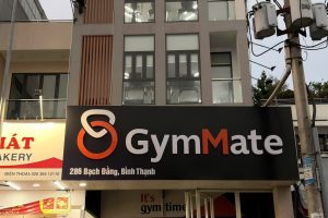 GymMate Cơ Sở 1: Kiểm Soát Ra Vào Tự Động Bằng Face ID & Cổng Tripod